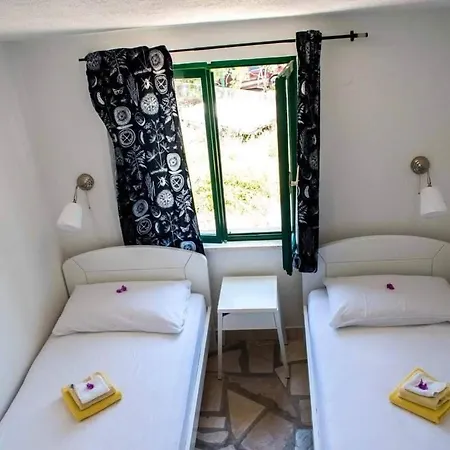Apartman Kat * Rogoznica (Sibenik-Knin)
